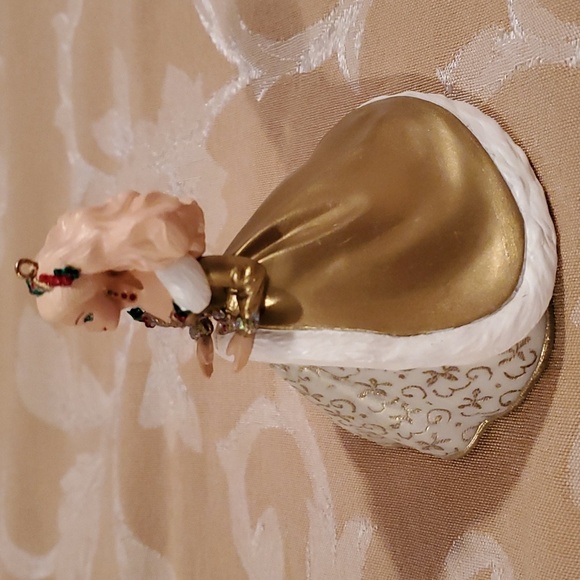 1994 Vintage Holiday Barbie Keepsake Ornament "Collector's Series" - Picture 3 of 10